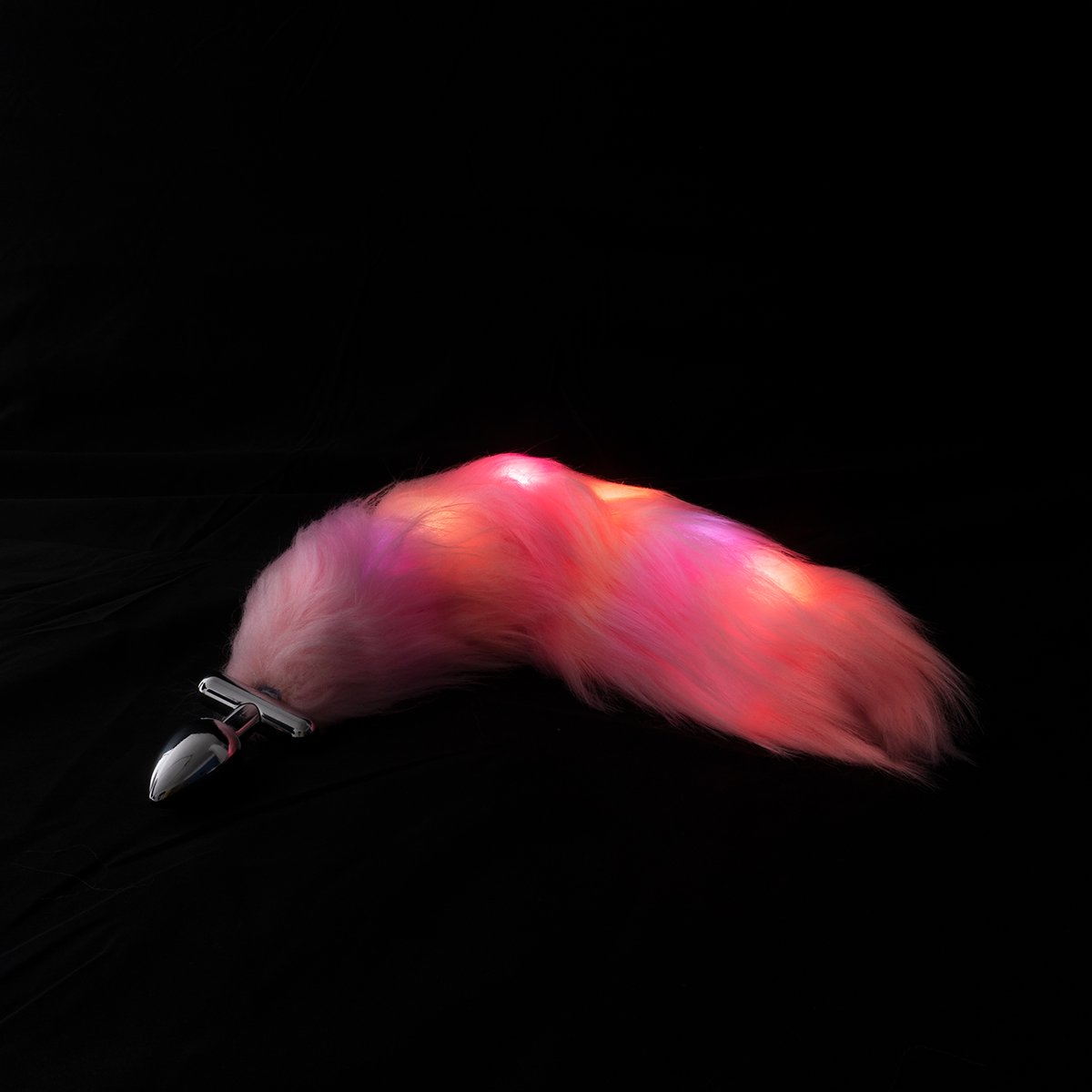 Camtoyz Plug Anal Con Cola Luminosa Nilo
