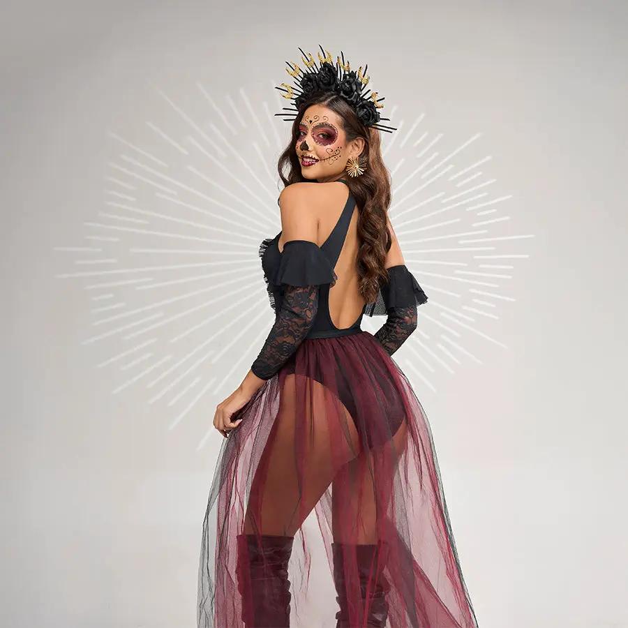 Rose y Bones Disfraz Encaje Negro Con Tul Burdeos Y Tocado Rosas by CEREZA LINGERIE