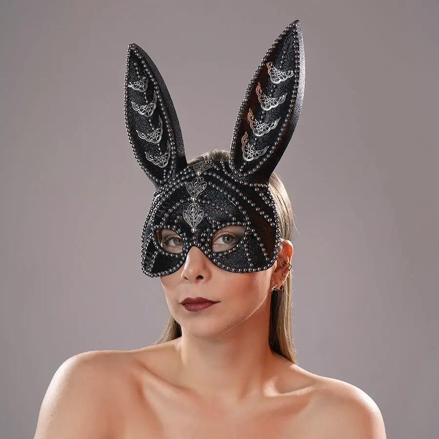 Bunny Pisa Máscara Plateada Con Orejas Y Cadena En Círculos Plástico by SENSUAL LOVE
